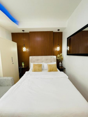 Lou- Mesaverte Residences